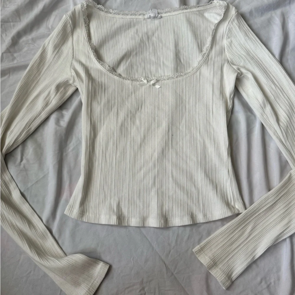 Cream Ribbed Fitted Blouse - Picture 1 of 1